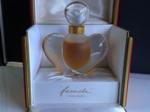 レア☆NINA RICCI ニナリッチ★Farouche ファルーシュ PARFUM,LALIQUE PERFUME BOTTLE ラリック パヒュームボトル 香水瓶,箱付☆美品