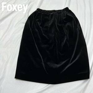 FOXEY BOUTIQUE フォクシーブティック 膝丈スカート　台形 ベロア タイトスカート ボトムス 無地トリアセテート ブラック レディース