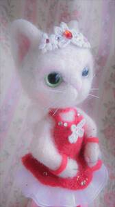 かわいい白猫少女のバレリーナ