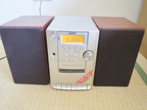 当時物　美品　SANYO　DC-DA84　マイクロコンポ－ネントシステム　CDコンポ　カセットテープ　ラジオ　レトロ　希少　通電確認済み