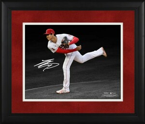 大谷翔平　エンジェルス　ピッチング写真　直筆サイン　額装済み　Fanatics公式商品　新品未開封　MLB　ホログラム認証付き　　