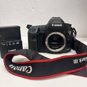 【C-25059】Canon キャノン EDS5D MarkⅢ カメラボディのみ 充電器 バッテリー 付 動作確認済み 現状品 中古 保管品