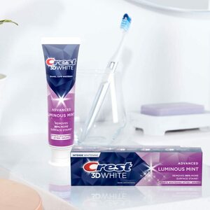 【送料無料】 104g 6本セット　Crest 3D Luminous Mint White クレスト３Dルミナス　ホワイトニング アドバンス 歯磨き粉 Colgate 