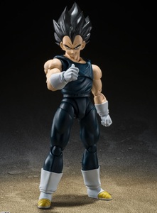 【送料無料・新品未開封】 S.H.Figurerts フィギュアーツ ドラゴンボール ベジータ SUPER HERO