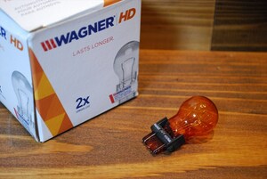 ライトバルブ 電球 WAGNER 4157NA ウェッジW球オレンジ 00-06年 サバーバン タホ ユーコン シルバラード ダッジ クライスラー タンドラ