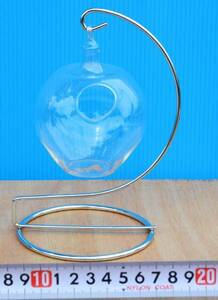 アダージョプランニング デザイングラスポット りんご ⑪　10×18cm ガラスポット：約70ｍｍ