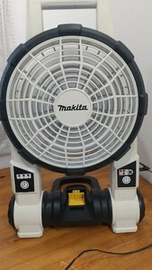 マキタ CF201D 白 充電式ファン