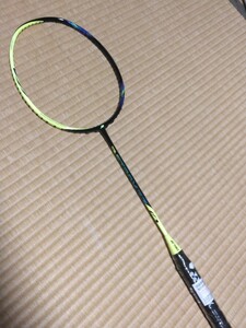 アストロクス77 AX77 ヨネックス バドミントンラケット YONEX