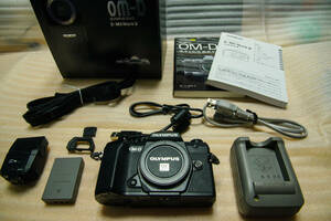 ・オリンパスミレーレス一眼カメラ 　OM-D E-M5 MarkIII （黒）