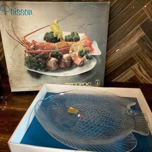 F1642　食器　大皿　魚　Poisson　arcoroc　ガラス皿　洋食器　 サイズ100 札幌