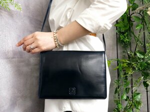 ●超美品●LOEWE ロエベ●アナグラム●ロゴ型押し●カーフ レザー 本革●ショルダー バッグ●ネイビー●シルバー金具●肩掛け●Js46026