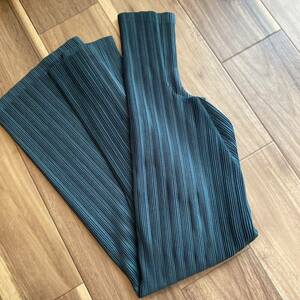 PLEATS PLEASE ISSEY MIYAKE RIB PLEATS 