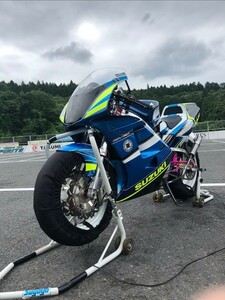 RGV250Γ SP /VJ22A ★レーサー・フルカスタム 登録書類有　エンジンオーボール後100キロ走行