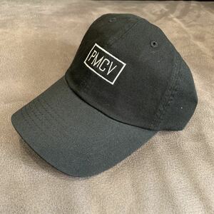 PMCV キャップ 新品未使用 ブラック　帽子　調節可能　刺繍
