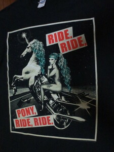 2012 LADY DADA THE BORN THIS WAY BALL PONY,RIDE,RIDE　レディーガガ　大判アート＆ロゴプリントティーシャツ　黒　M