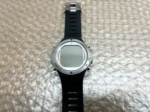 SUUNTO スント D6i ダイブコンピュータ 電池切れ ジャンク ダイビング用品 60331D-P