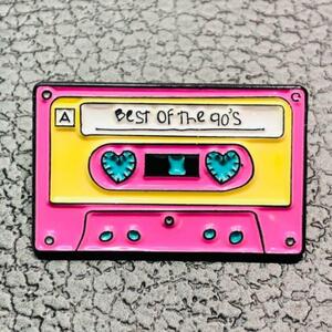 カセットテープ　レトロ　ピンバッジ　平成　Best of the 90