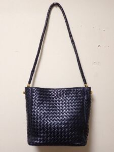 豊G566/8J●Bottega Veneta ボッテガヴェネタ イントレチャートショルダーバッグ メタリックネイビーレザー 中古品●