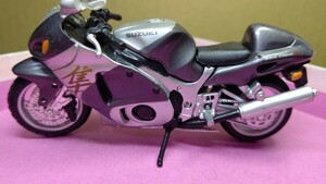 スケール 1/18 SUZUKI HAYABUSA ！ スバル 隼！ 世界の名バイクシリーズ！ Maist