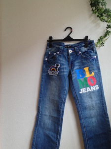 ★BLUE MOON BLUE★ロゴプリントが可愛いジーンズ★Mサイズ相当