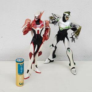 ER0329-227□タイガー&バニー フィギュア 2点 ワールドタイガー バーナビー・ブルックスJr. TIGER & BUNNY パーツ欠品有 現状品