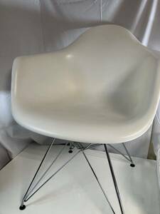 Herman Miller ハーマンミラー イームズ アームシェルチェア エッフェルベース　ホワイト　ヴィンテージ チェア 椅子 