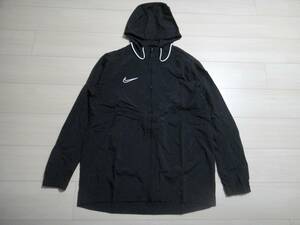 ★新品　ナイキ　NIKE　フード付ジャケット　★Dri-FIT使用　撥水加工　★黒色　Mサイズ　★軽い雨の日に