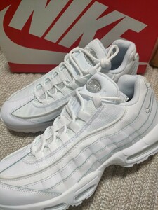 新品 定価20900 NIKE AIR MAX 95 SE ホワイト 28.5cm US10.5 ナイキ エアマックス95 エッセンシャル スニーカー 復刻 白 2023年製　