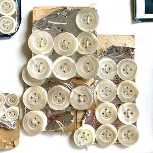 1800年末-1900年初期 フランス 貝ボタン シート3枚 17mm 21個 マザーオブパール テキスタイル 古布 縫製 服飾 民藝 工藝 アンティーク 