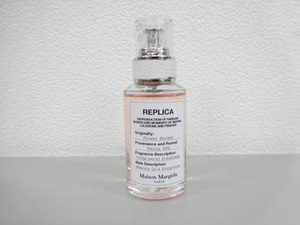 残量9割以上 Maison Margiela メゾン マルジェラ REPLICA レプリカ EDT オードトワレ 30ml 香水 フレグランス 