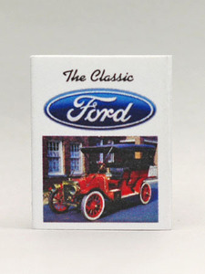 ミニチュア車雑誌「フォード」アメリカ製　豆本　12分の1サイズ　ドールハウス　オビツ11、プチブライスなどドール小物にも