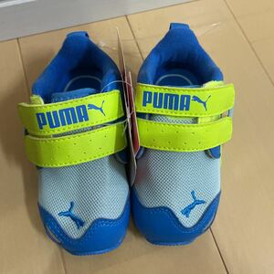 送料無料　新品未使用　PUMA プーマ　ベビーシューズ　スニーカー　運動靴 12cm ワンパ　4NM ワイド WIDE FIT 送料込み