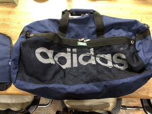 adidasバック