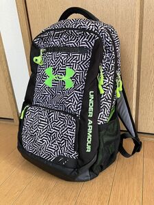 ★中古 美品★UNDER ARMOUR アンダーアーマー ナイロン リュックサック デイバッグ 蛍光グリーン 多機能 軽量