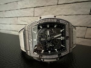 ウブロHUBLOT スピリットオブビッグバン　日本限定　45ミリ　クロノグラフ　ホワイトクロコ　601.NE.0172.LR.1104.JPN19 美品　完動品