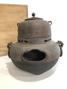 B002　印あり　茶釜 茶器 茶道具 鉄製　風炉釜