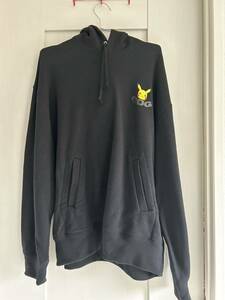 CDG x Pokmon パーカー 新品 S ブラック OVERSIZED HOODIE COMME des GARCONS黒 長袖 ピカチュウ