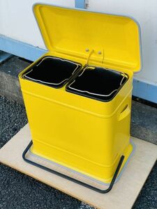 美品　ダルトン ステップカン ペダル式 ゴミ箱 分別型 DULTON スチール製 STEP CAN DUAL BUCKET 生産終了　サイズ約31×43×h42 現状品