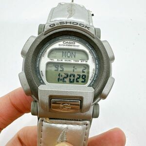 A2405-2-24 １円スタート クオーツ　稼働品　CASIO　カシオ　G-SHOCK　ジーショック　メンズ腕時計　ホワイト　シルバー　DW-003