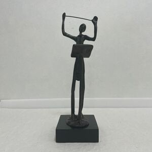 銅製　鋳物　指揮者　現代アート　オブジェ　置物　彫刻　ハンドメイド　　　　　　インテリア　