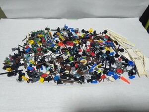 LEGO　ミニフィグ小物　被り物　武器　道具　パーツ　大量まとめてセット　レゴブロック