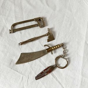 昭和レトロ　剣 キーホルダー　セット 工具　ノコギリ