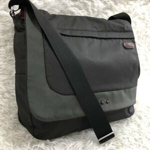 1円 美品 TUMI トゥミT-TECH ナイロン メッセンジャー バッグ ショルダーバッグ 多機能　ブラック×グレー 斜め掛け ラップトップ iPad