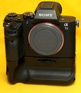 ★一発即決★ソニー「α7 II」本体★レンズは別売になりました★おまけグリップ付★手ぶれ補正内蔵★最新ファームウェアに更新済★ILCE-7M2