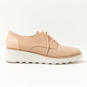 Clarks クラークス スニーカー 軽量 スニーカー 靴 カジュアル コンフォート メッシュ シューズ ベージュ系 婦人 女性 レディース 23.5cm