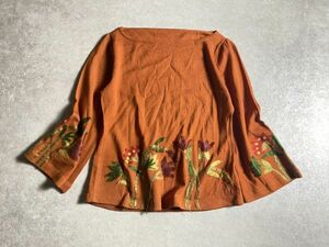 シビラ◆春夏◆可愛らしいフラワー刺繍ヘムデザイン◎ハイゲージ ニット セーター ◆サイズM◆ホコモモラ