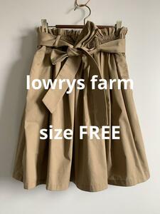 lowrys farm ベージュリボンミニスカート
