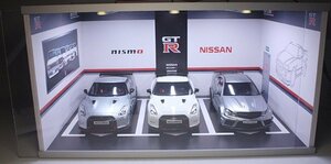 ▲超希少！3 Cars ガレージタイプ撮影ブース 1/18 LED照度 日産 Skyline GTR NISMO BOX ショールームタイプ ジオラマ R32 R33 R34 R35