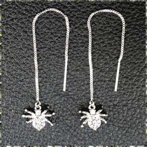 [EARRING] White Gold Plated 2Cz Spider Elegant Chain Dangle Earring クモ (蜘蛛) スパイダー 65mm チェーン ロング ダングル ピアス