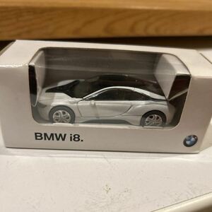 新品未使用　BMW純正 i8 トイカー　1/64スケール　　ミニカー　白